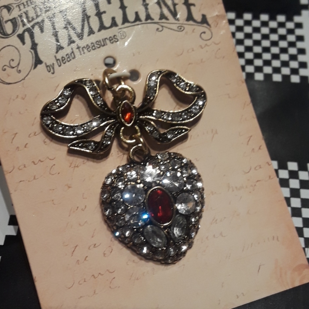 Vintage Gold Heart w/ Bow Crystal Accents